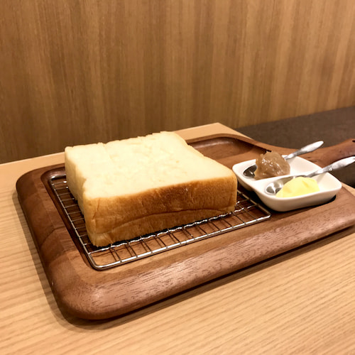食パン